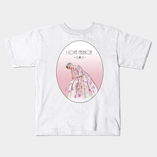 Beauty in a dress Kids T-Shirt